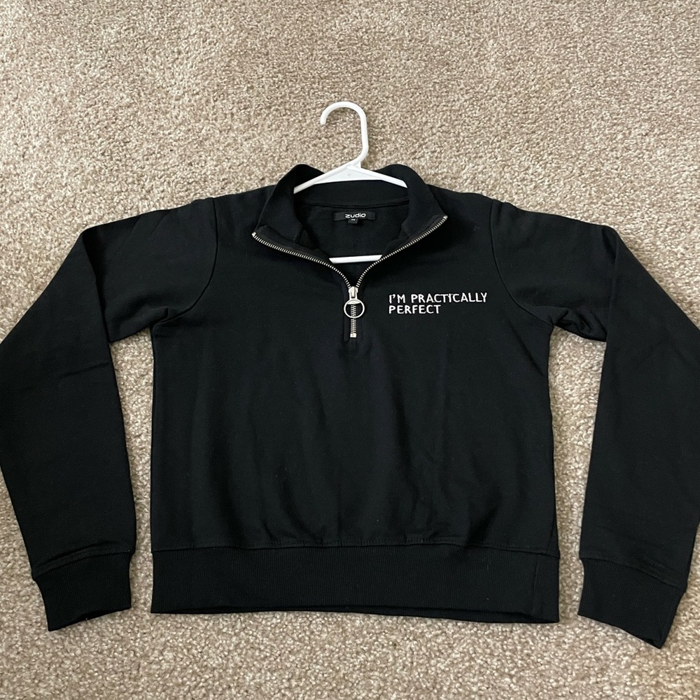 Cute black (XS) sweater, in almost new condition, no wear or tears